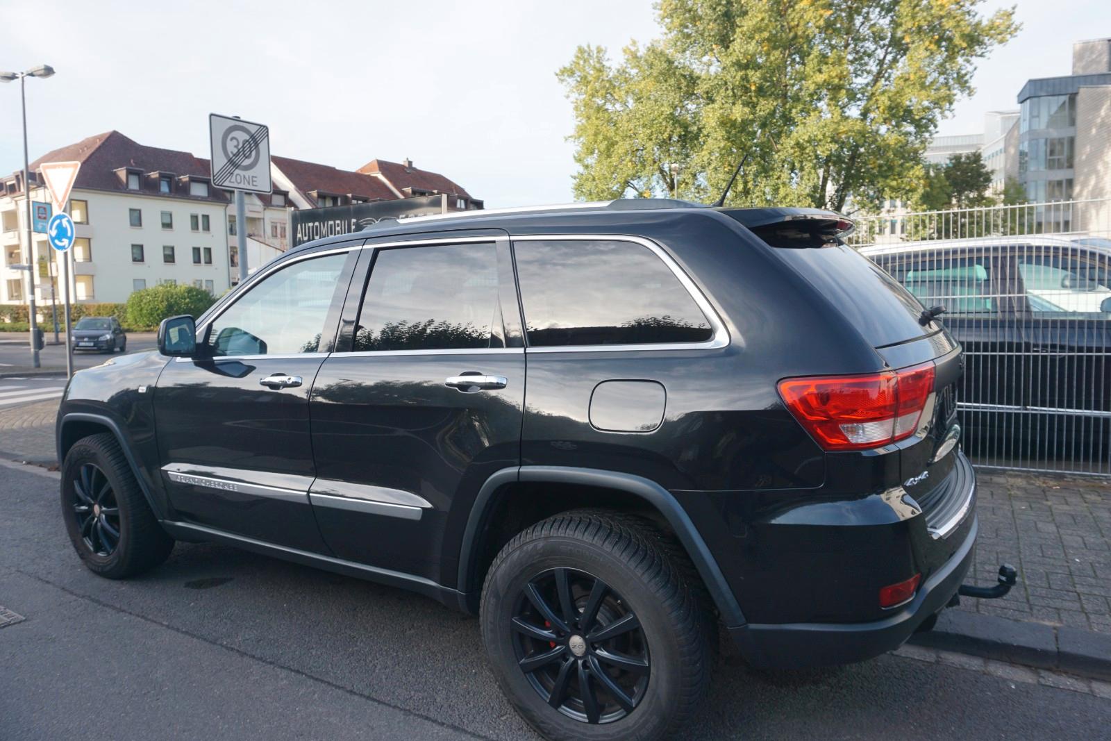 Jeep Grand Cherokee 3.0 CRD Overland 241ch - Toit ouvrant panoramique - Suspension pneumatique - Sièges conducteur - Camera