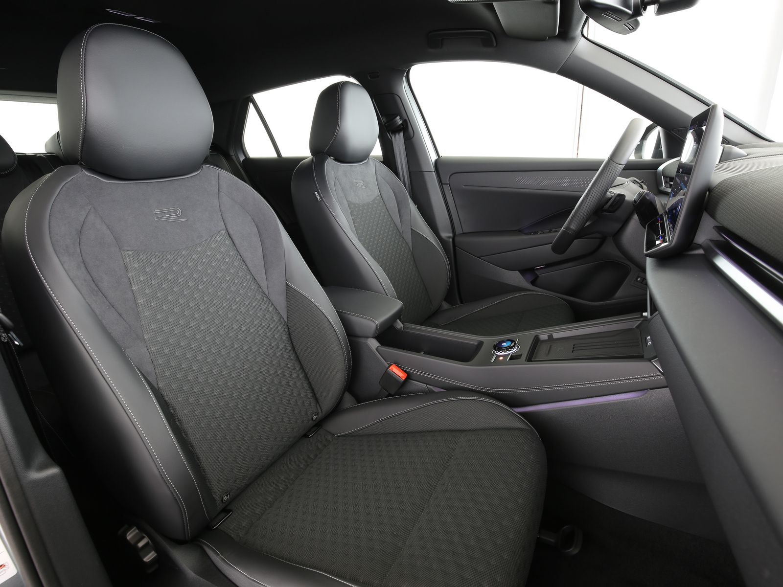 Volkswagen T-Roc - Bild 17