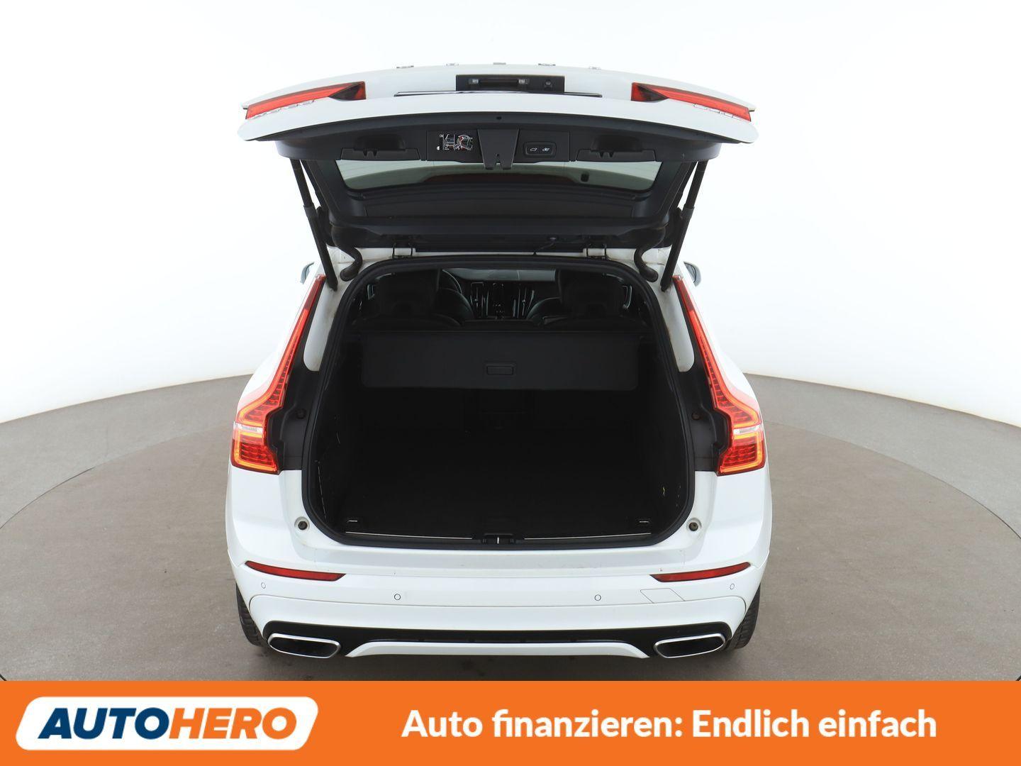 Volvo XC60 2.0 D4 R Design AWD Aut.*NAVI*LED*TEMPO*PDC