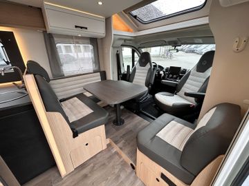 Sunlight Adventure T 68 8G-Autom Hubbett SAT Navi Kamera