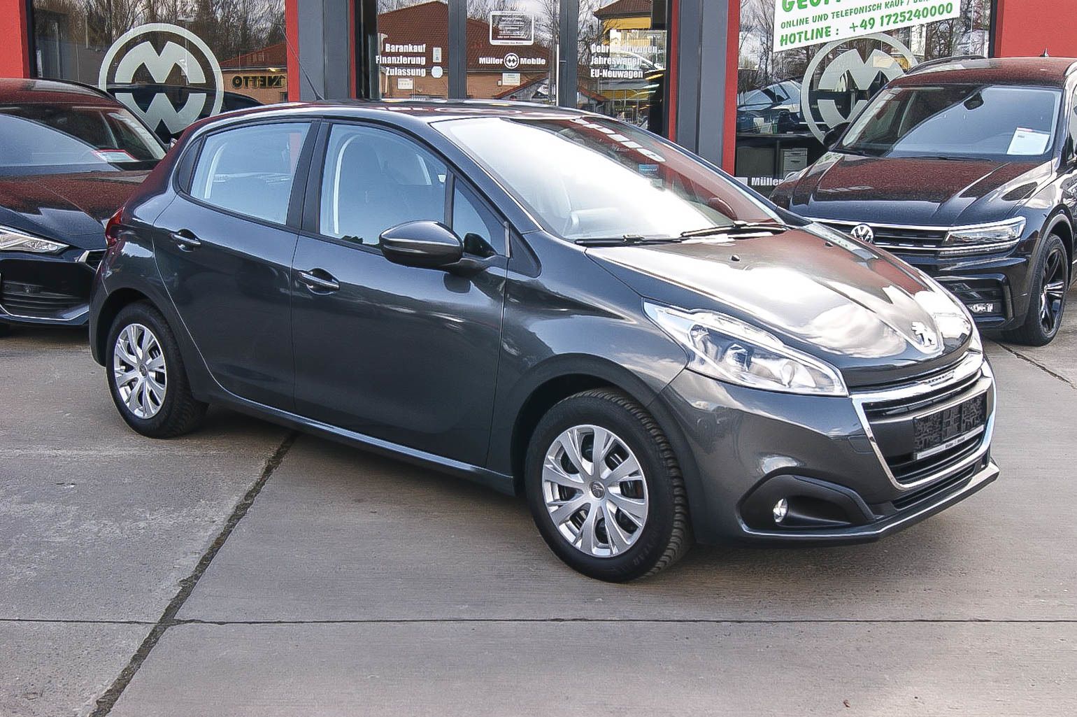 Fahrzeugabbildung Peugeot 208 1.2 Activ NAVI, PDC, SITZHG,ZAHNRIEMEN NEU