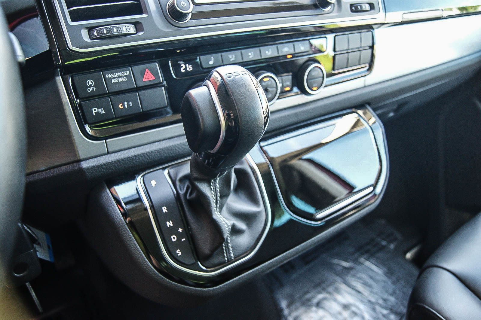Fahrzeugabbildung Volkswagen T6 Multivan 20TDI Generation Six LED NAVI 1.HAND