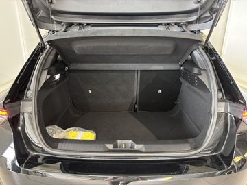 Fotografie 11 des Opel Astra 1.2 Turbo Enjoy Komfort + Tech Paket