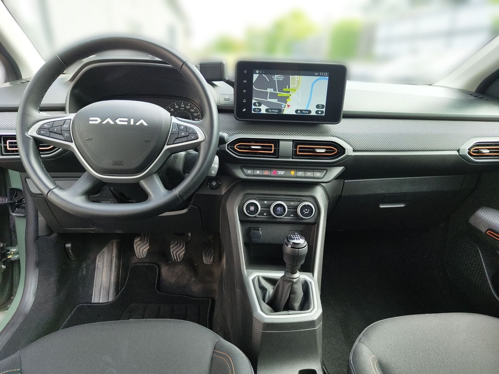 Fahrzeugabbildung Dacia Sandero III Stepway Expression+ TCE 110