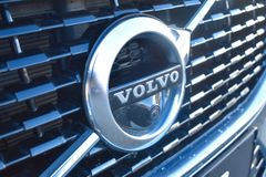 Fahrzeugabbildung Volvo XC60 T8 Twin Engine AWD R-Design*STDHZG*ACC*AHK
