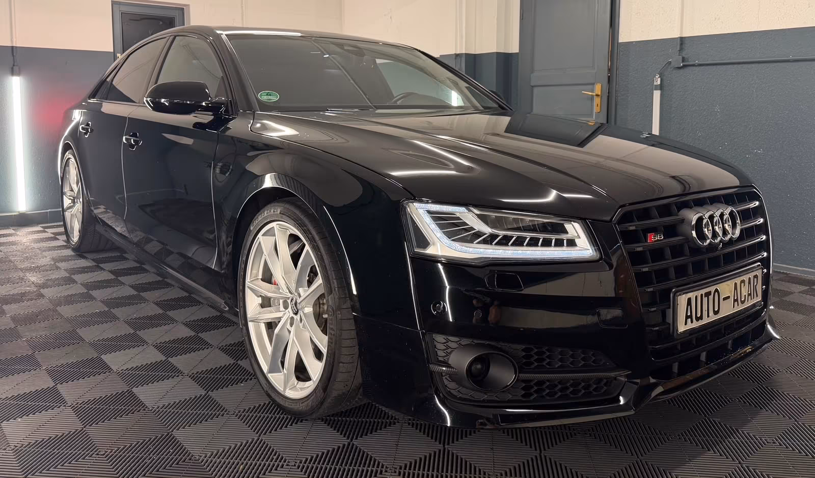 Audi S8 Plus Quattro*Carbon*360°KAM*Bose*Matrix*