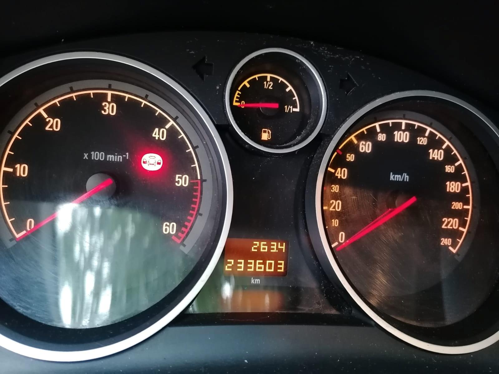 Opel Astra 2005 — photo 8