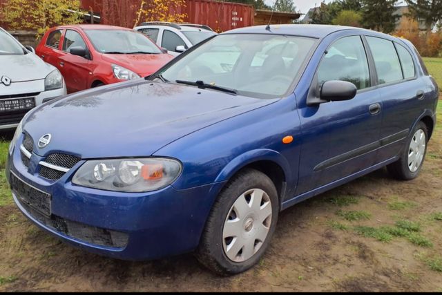 Nissan Almera Acenta Plus