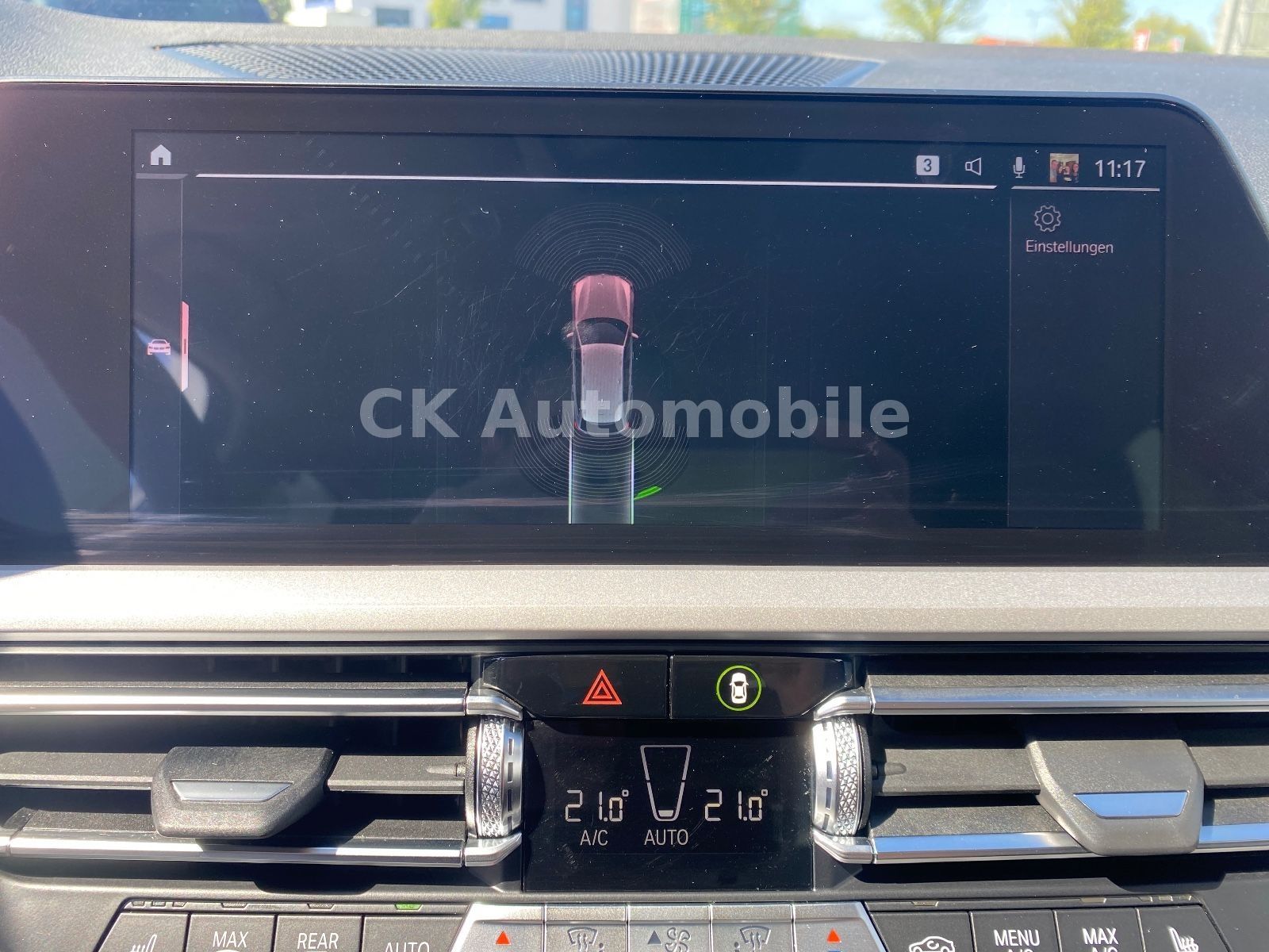 Fahrzeugabbildung BMW 318d Touring Advantage/LiveCockpit/Navi/Laser/AH