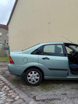 Ford Focus 1.6 Ghia Ghia - gebrauchte Ford Focus aus dem Jahr 1999