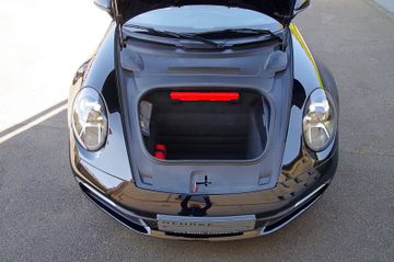 Porsche 992 Coupé*Schiebedach,Kamera,Sitzheizung,U-Frei*
