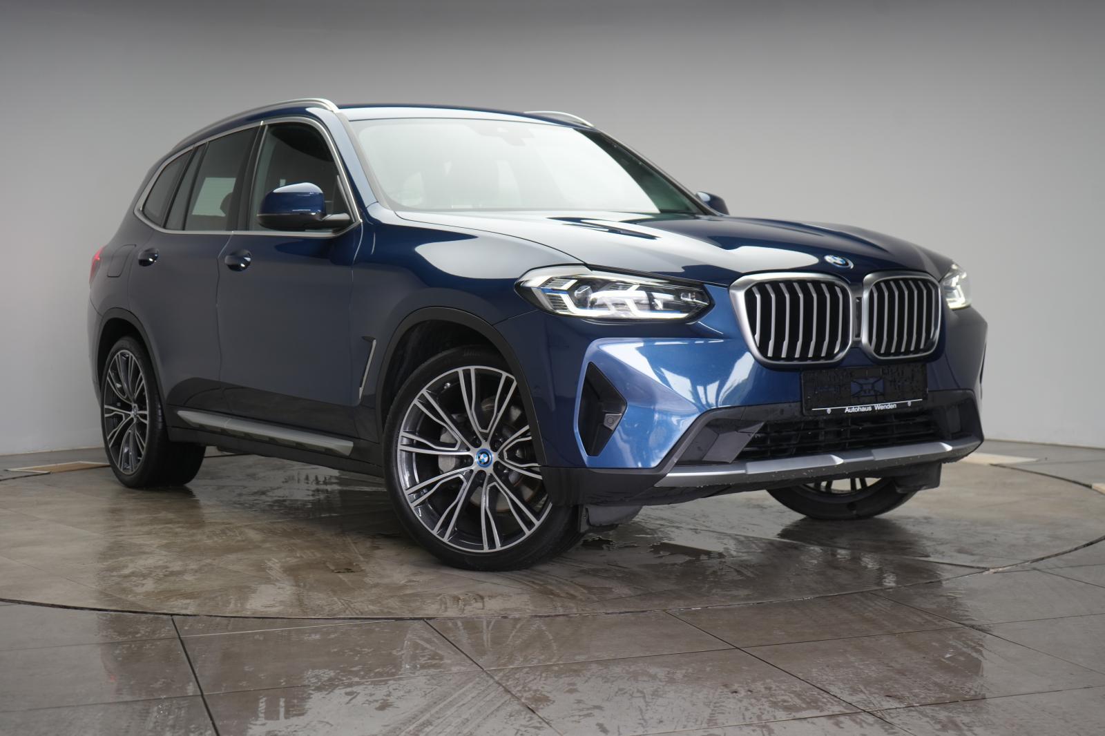 BMW X3 xDrive Leder/Temp/Kamera/HUD/Virtual/H&K/
