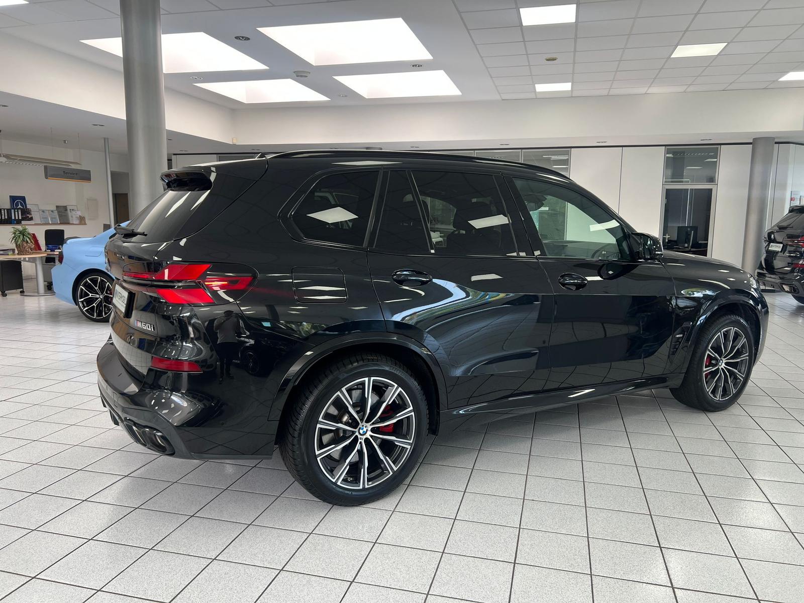 BMW X5 M60 i xDrive*PANO*STHZG*MASSAGE*LUFT*HUD*360°