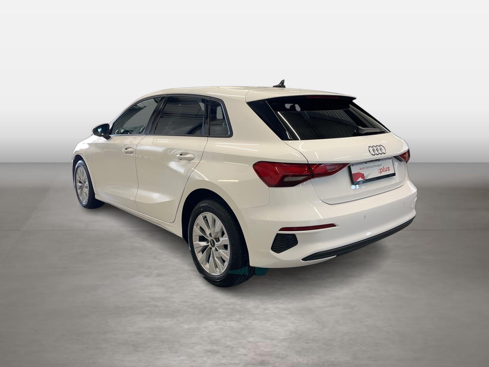 Audi A3 Sportback 40 TFSI e S tronic 2xKlima AUT Kam.