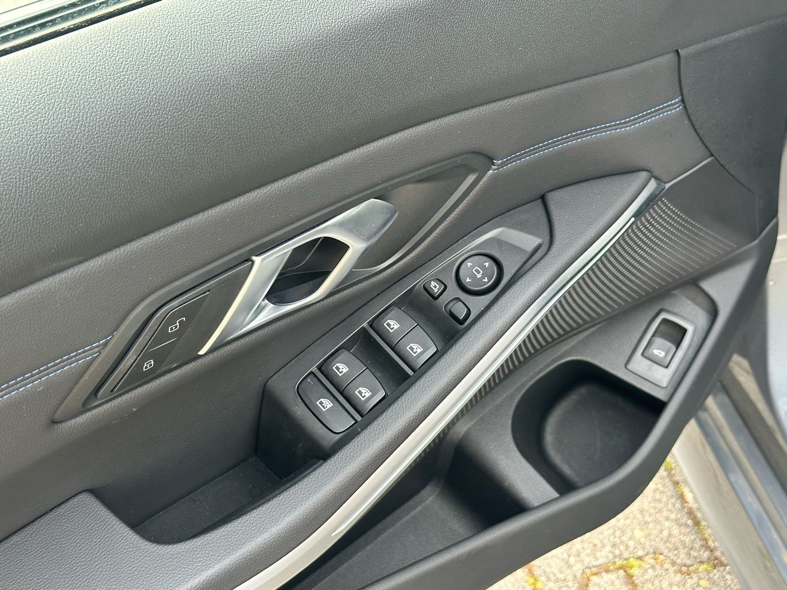BMW 330 - Bild 11