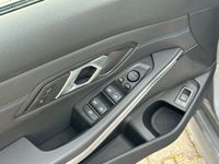 BMW 330 - Vorschau Bild 11