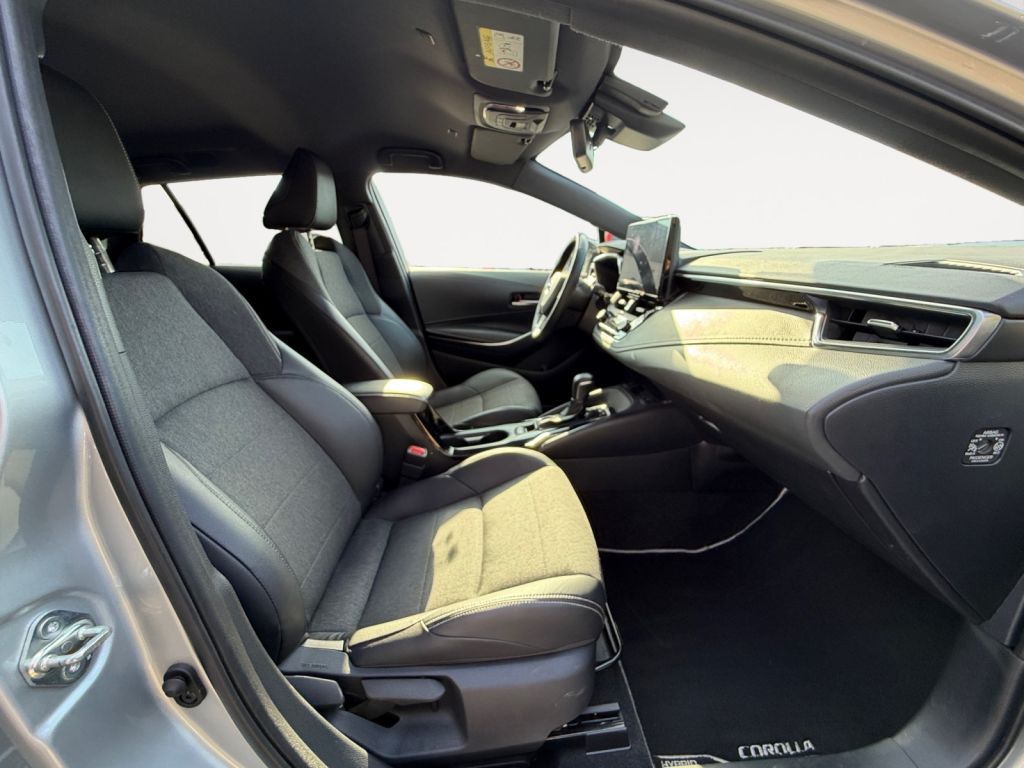 Fahrzeugabbildung Toyota Corolla 1.8 Hybrid Touring Sports Team Deutschla