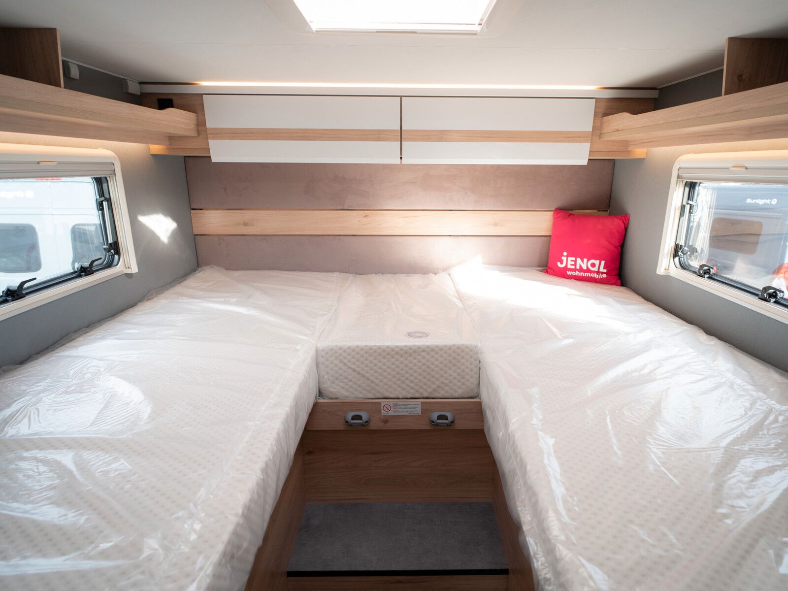 Fahrzeugabbildung Dethleffs Just Camp Active T 7052 EBL Navi Kamera, Markise