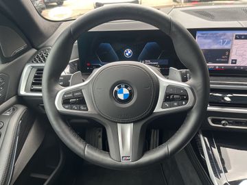 BMW X7 - 7