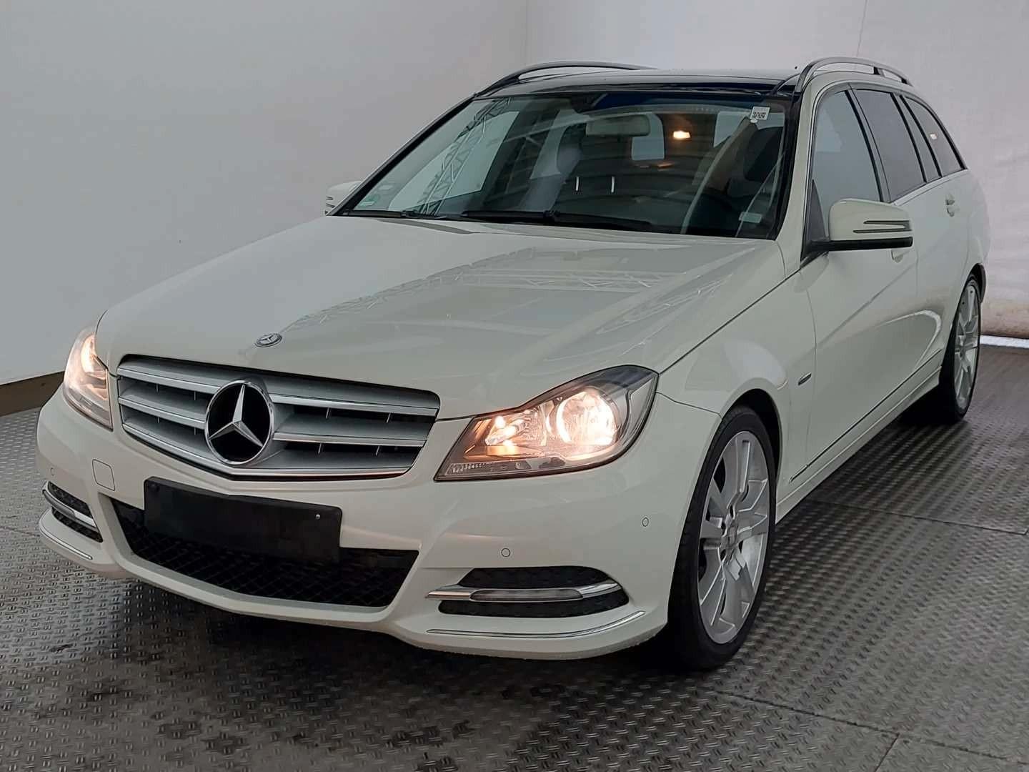 Mercedes-Benz C 180 T CGI BlueEff*Navi*PANO*Tempo*SHZ*TOP