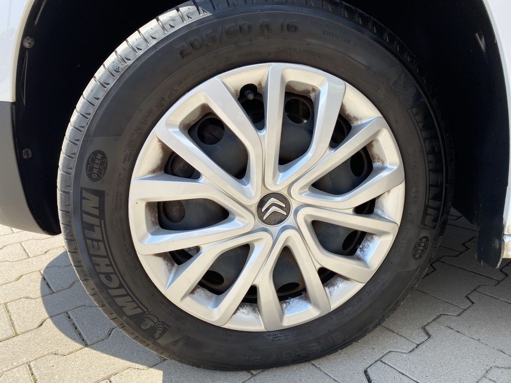 Fahrzeugabbildung Citroën Berlingo M PureTech 110 FEEL *Touch*Keyless*PDC*