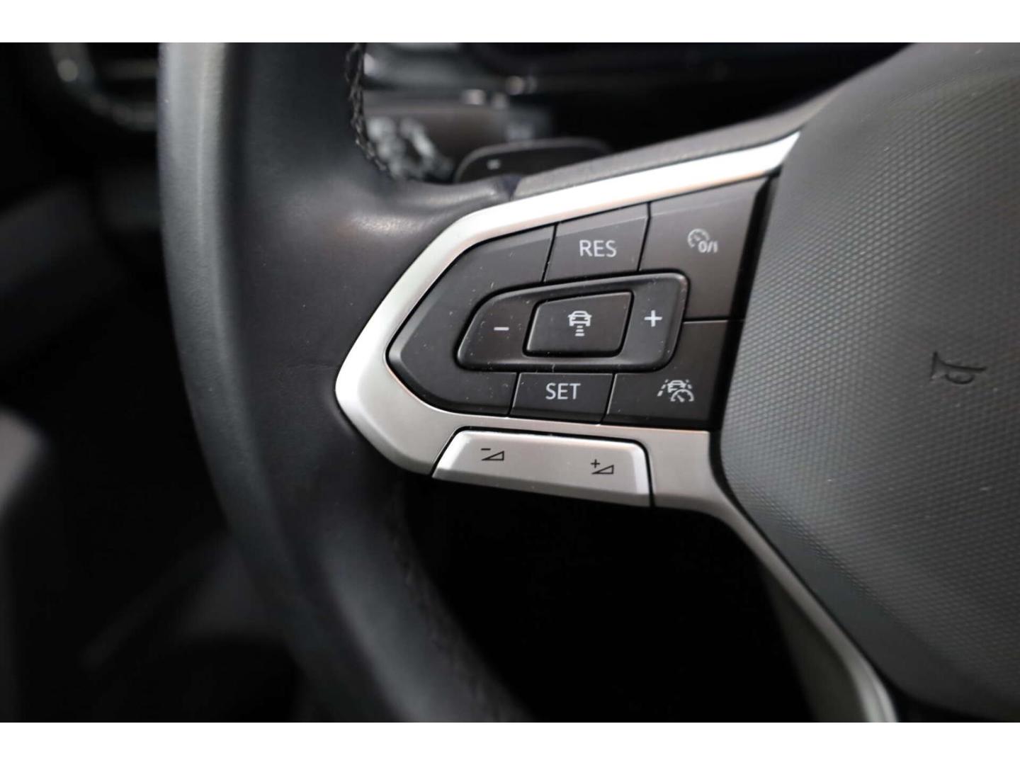 Volkswagen T-Cross 1.0 TSI Life DSG AHK/LED/ACC/PDC/SH, миниатюра 10