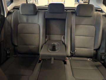 MYAUTOCENTER – Gebraucht- und Jahreswagen mit Werkstattservice in Pfaffenhofen Volkswagen Golf Sportsvan VII Comfortline BMTStart-Stopp