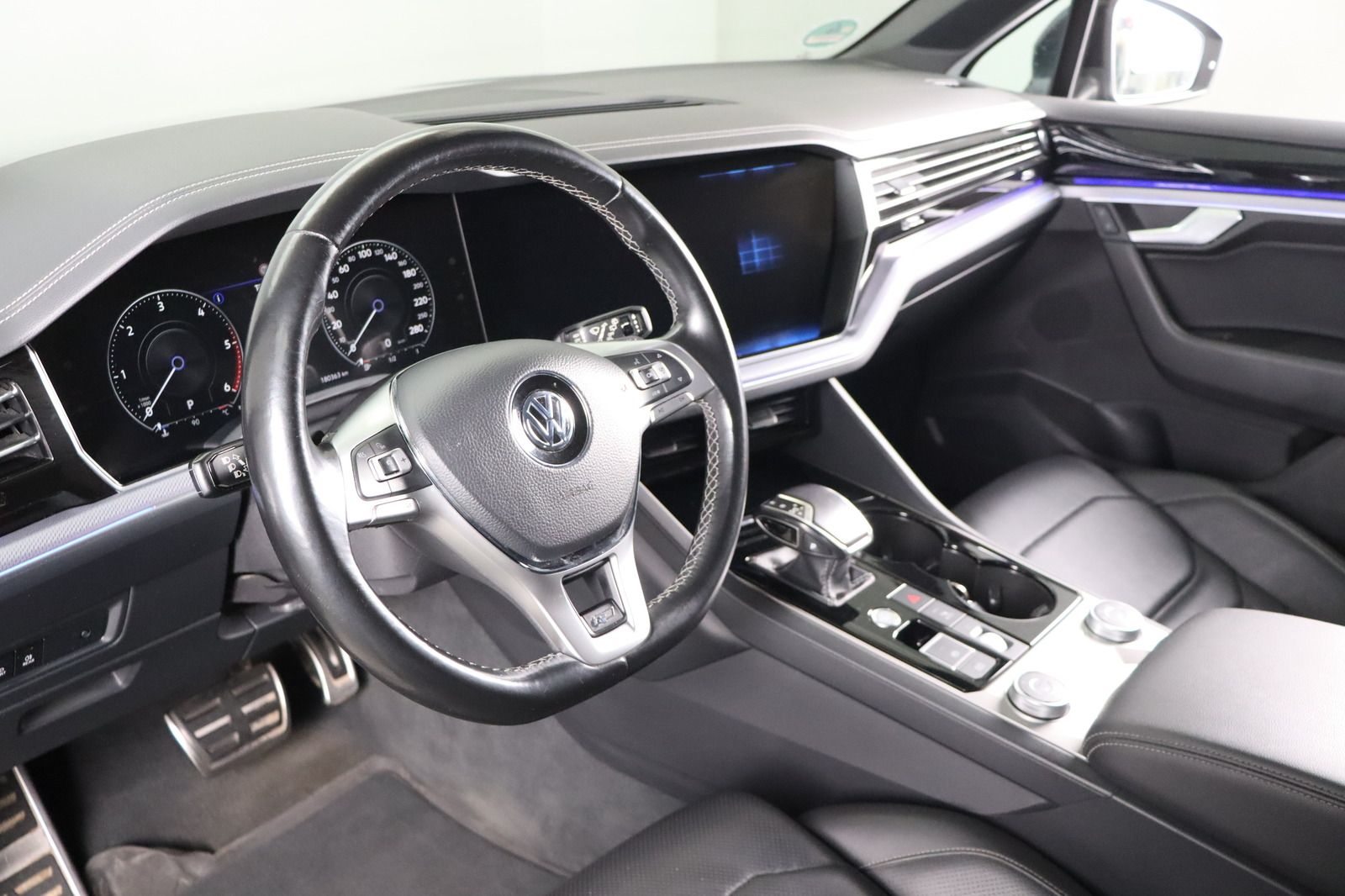 Fahrzeugabbildung Volkswagen Touareg * Standhzg./-lüftung * Memory * Matrix R