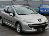 Peugeot 207 Urban Move*Navi* - Peugeot 207 in Solingen