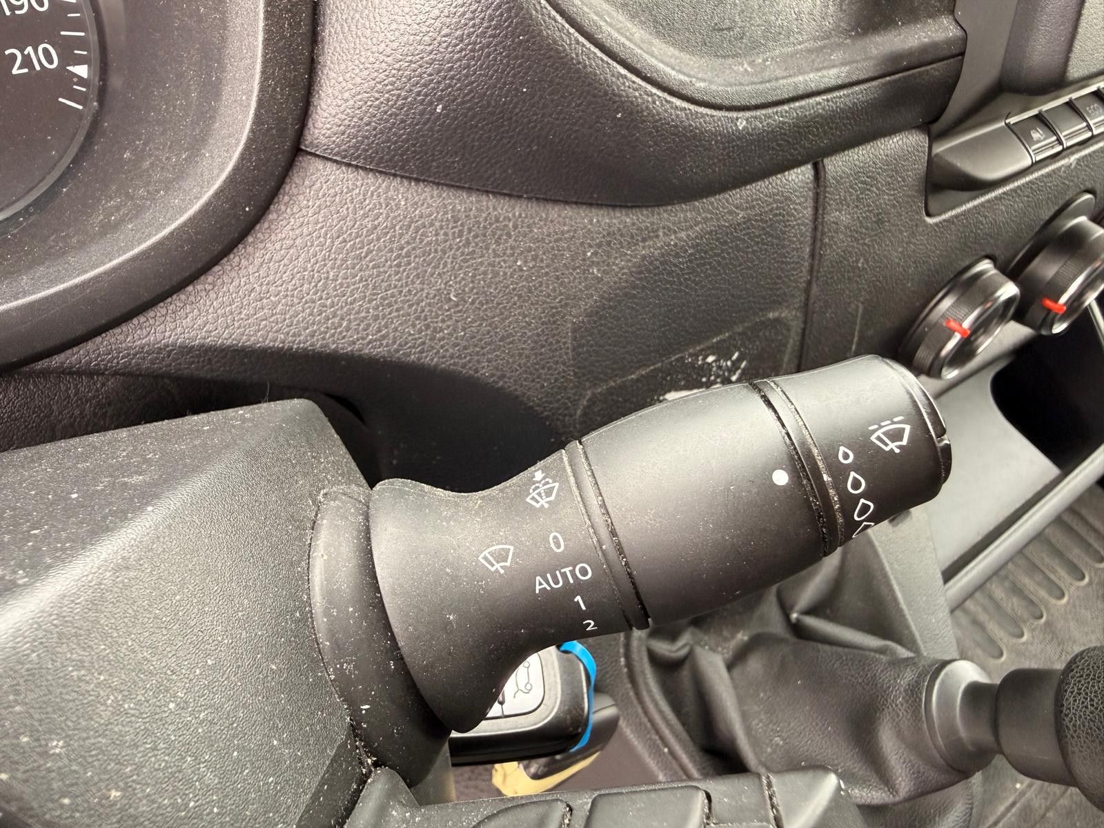Fahrzeugabbildung Renault Master III Kasten L1H2 HKa 3,5t/ 1.HAND/TEMPOMAT