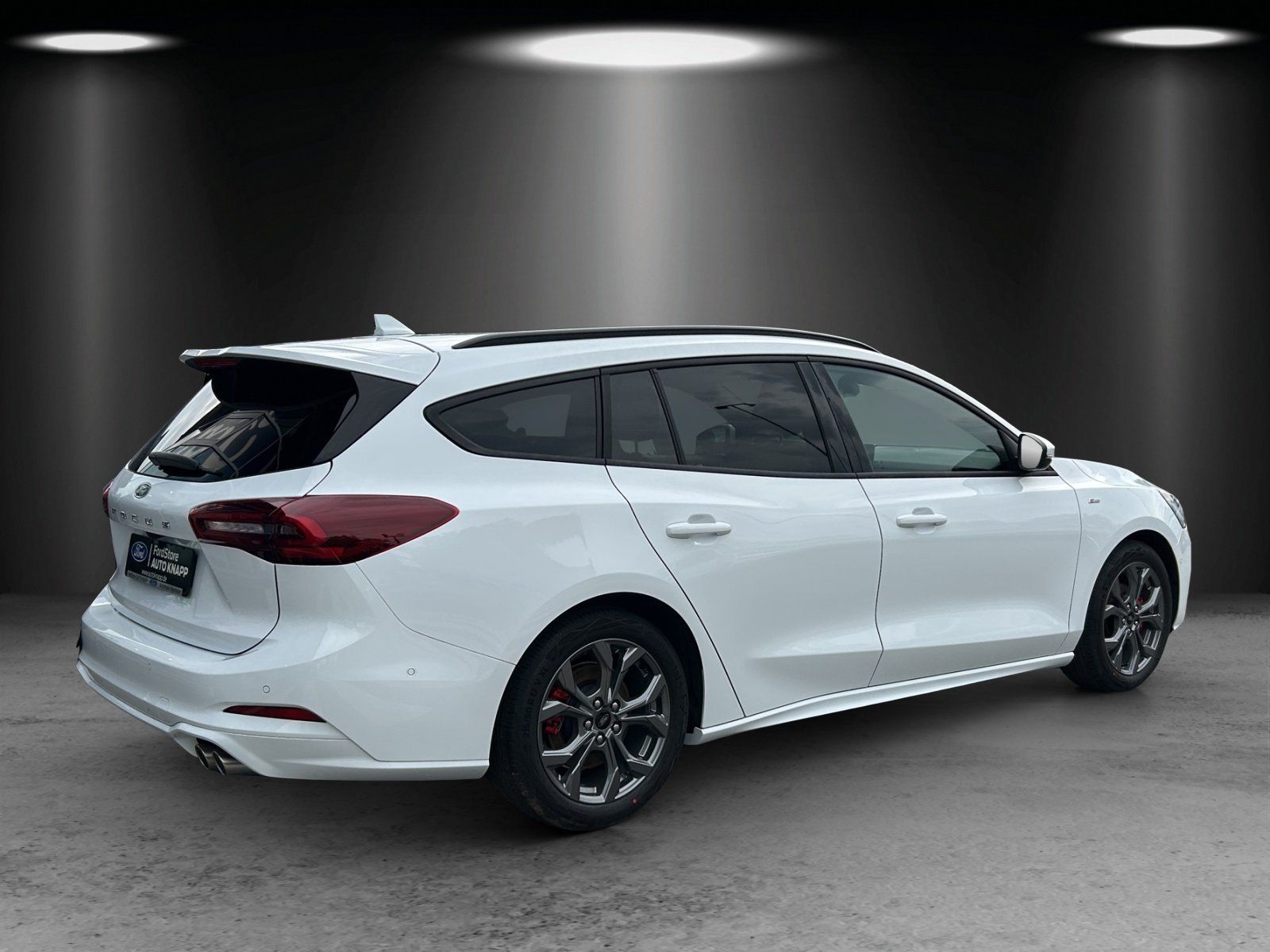 Fahrzeugabbildung Ford Focus Turnier 1,0 Ecoboost ST-Line