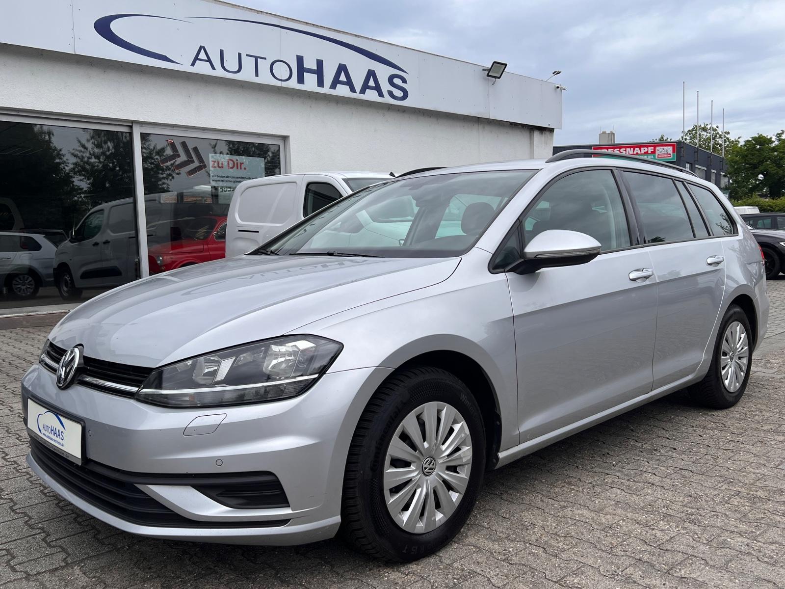 Volkswagen Golf VII 1.6 TDI Trendline*Navi*Sitzheizung*