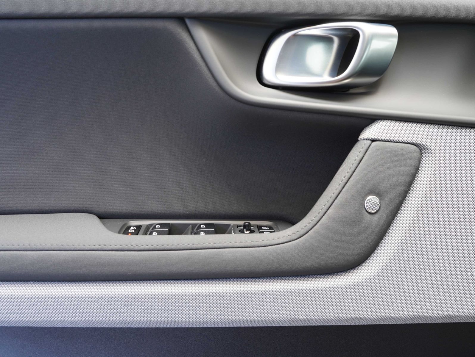 Fahrzeugabbildung Polestar 2 Standard Range Single PILOT-LITE/PLUS-PAKET