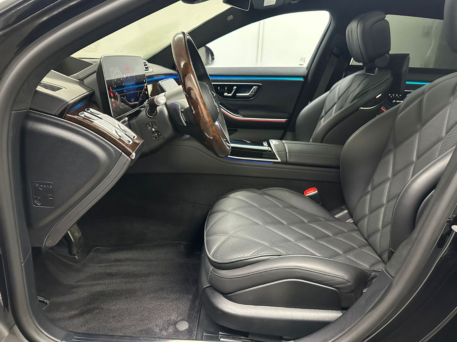 Fahrzeugabbildung Mercedes-Benz S 680 Maybach *HEADUP+HL*FONDENTERTAINMENT*