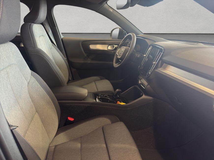 Volvo XC40 B3 B DKG Plus Dark 120 kW, 5-türig
