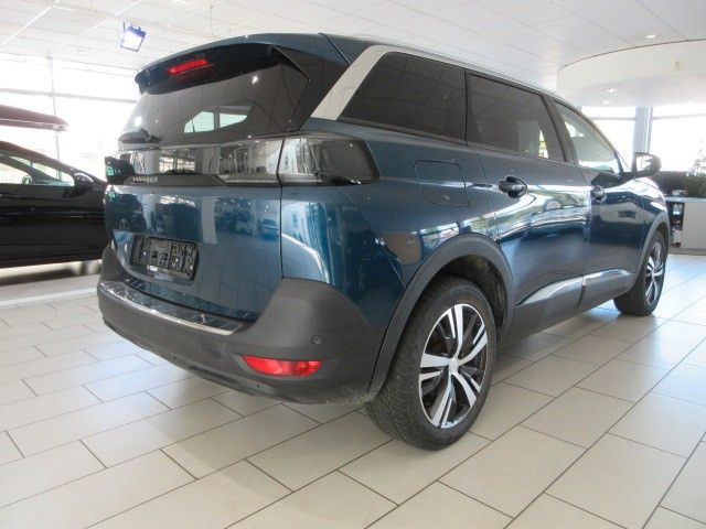 Fahrzeugabbildung Peugeot 5008 Allure Pack 1.2T NAVI/LED/SHZ/PDC/360°