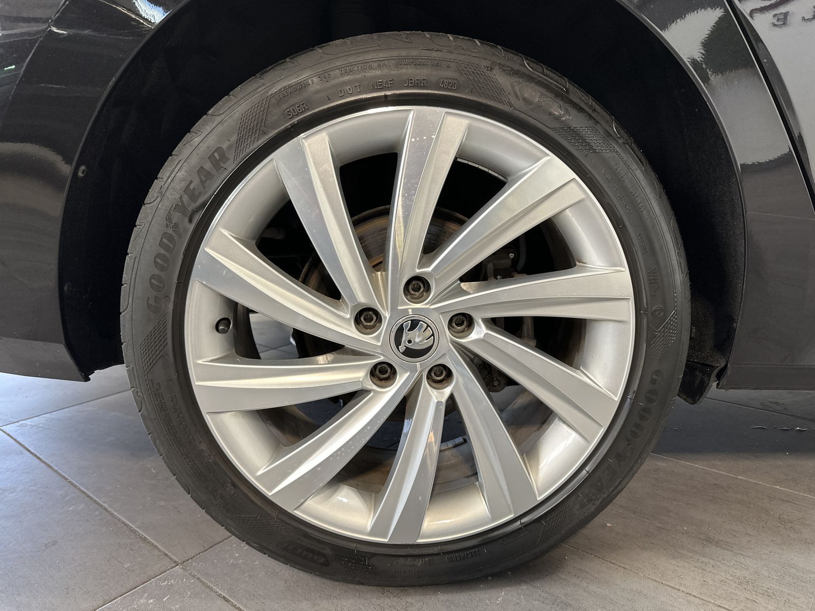 Fahrzeugabbildung SKODA Octavia Ambition iV 1.4 TSI DSG NAV+LED+ACC+18ZO