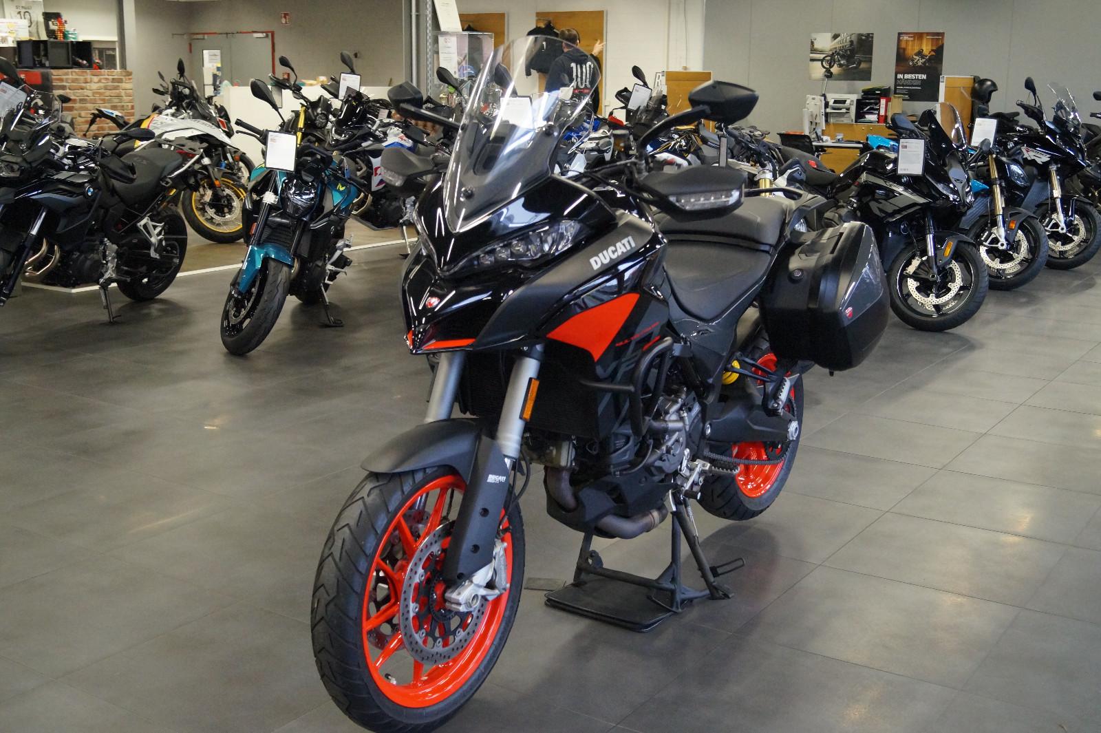 Ducati MULTISTRADA V2 S TOURING **SERVICE NEU**