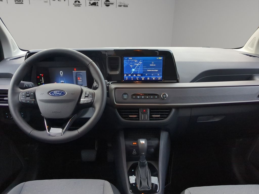 Fahrzeugabbildung Ford Tourneo Courier Titanium Automatik