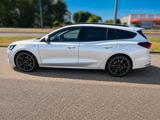 Ford Focus ST-Line Turnier Automatik | AHK | 44  - Ford Focus: For