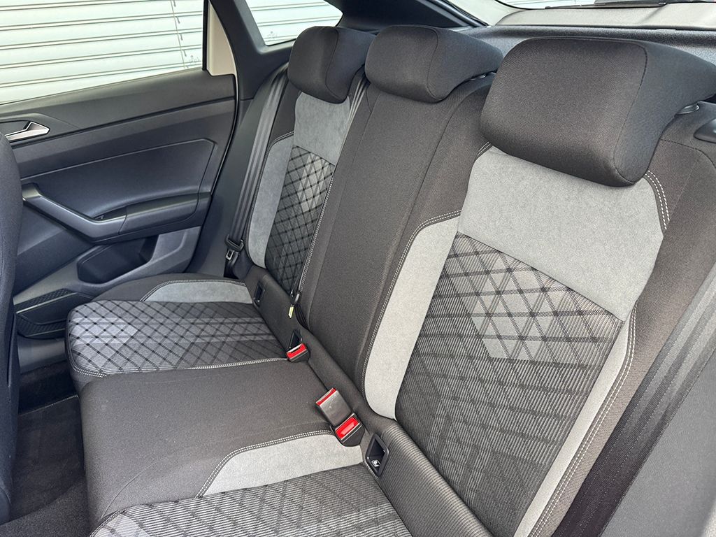 Taigo 1.5 TSI DSG R-LINE *AHK*MATRIX*KAMERA*
