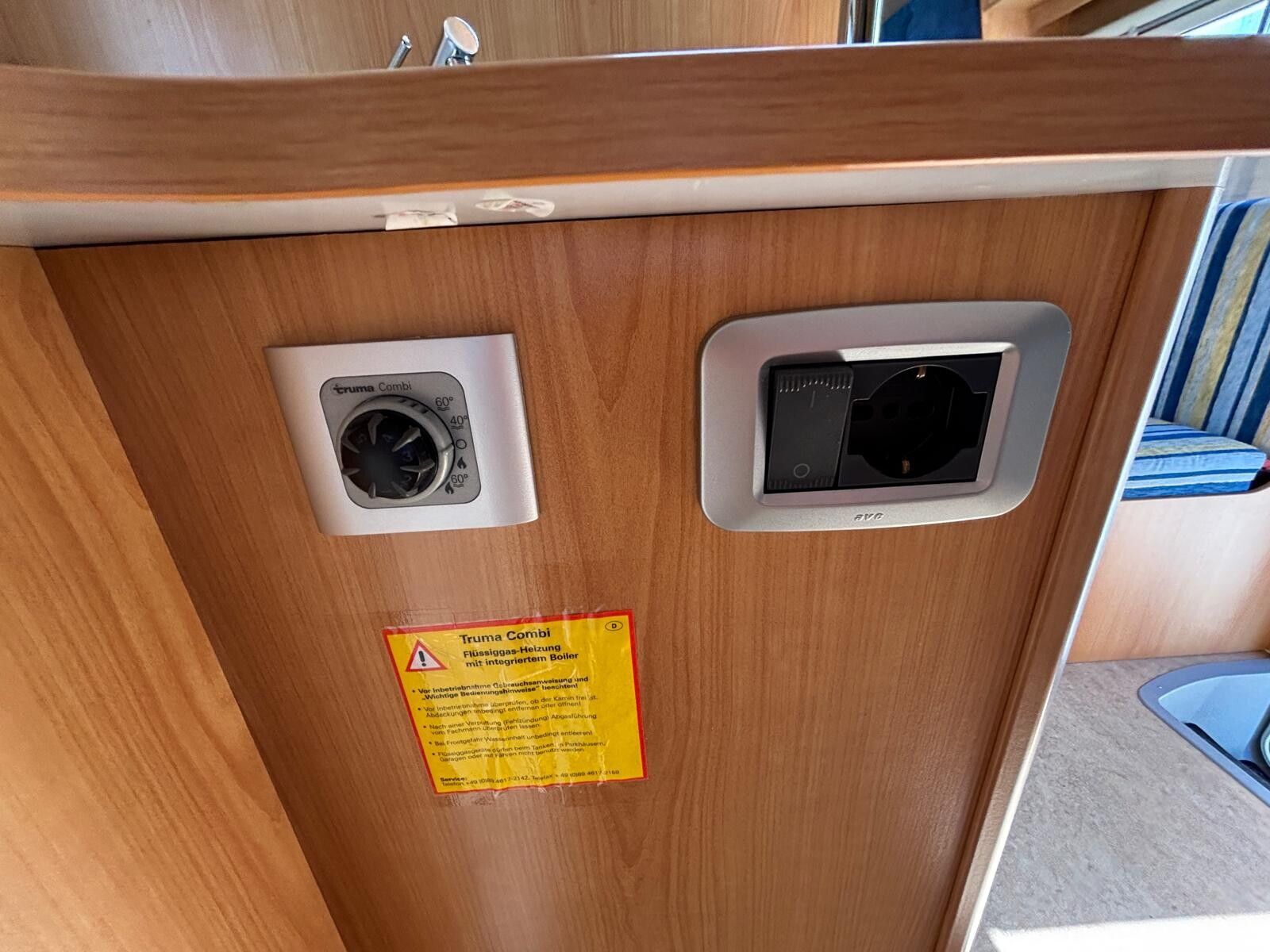 Fahrzeugabbildung Elnagh Baron 420 L Sat,Markise,Fahrradträger,RK