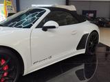 Porsche 911 Carrera 4 S Cabriolet SPORTABGASANLAGE - weiße Porsche 911 Urmodell