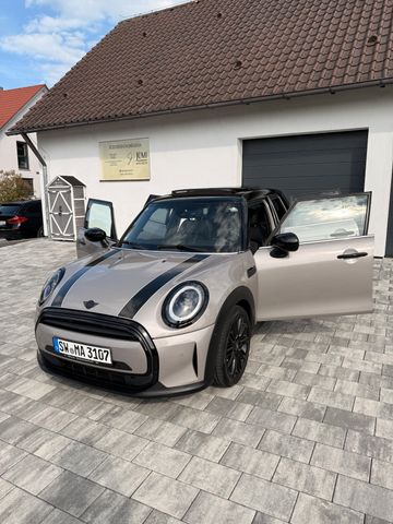 MINI Cooper Cooper 1.5 Benzin | EURO6 | 136 PS | Grau