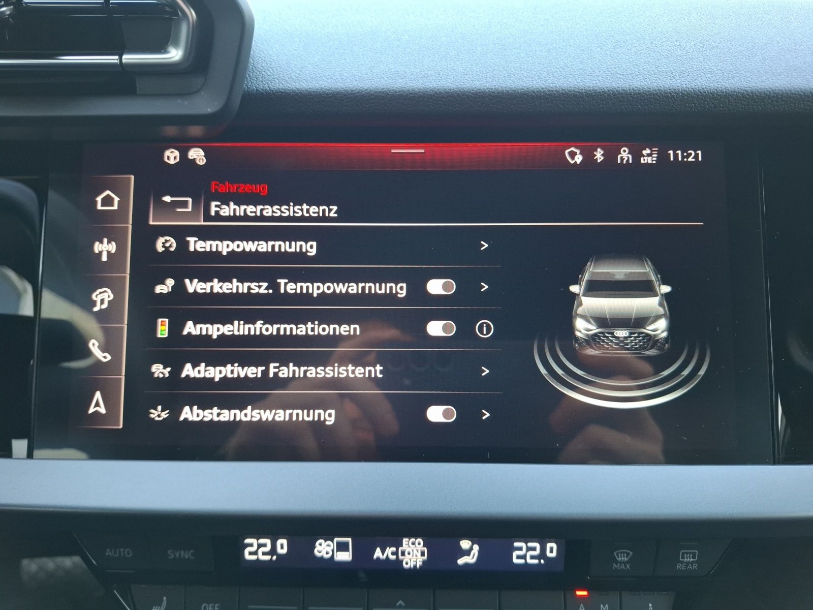 Fahrzeugabbildung Audi A3 Limousine 35 TDI S-line S tronic Standhzg LED