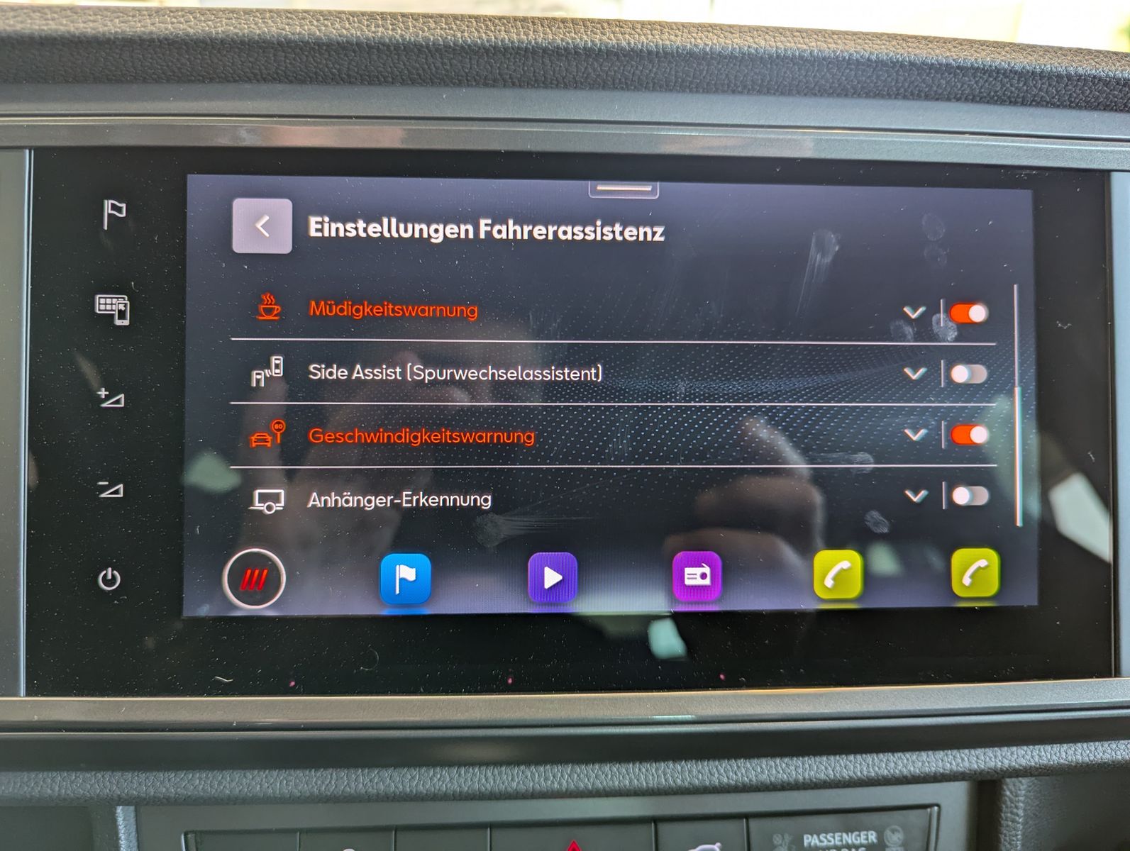 Fahrzeugabbildung CUPRA Ateca 1.5 TSI DSG ACC Winter-Paket Cam AHK 19"