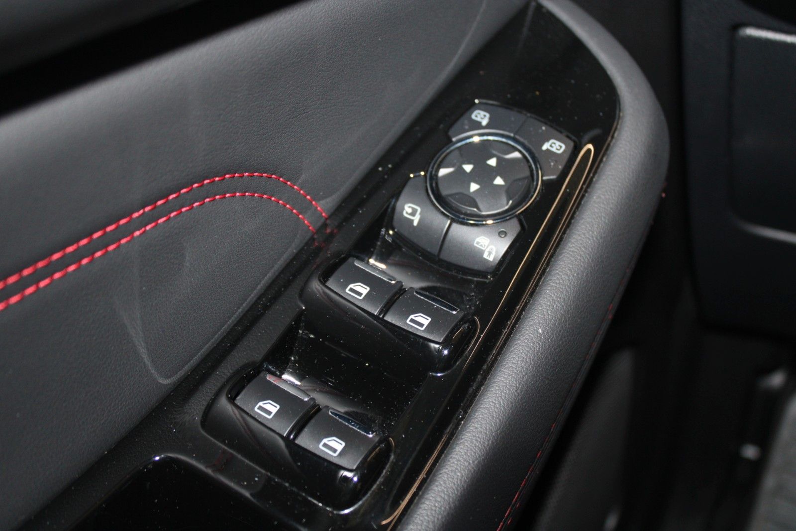 Fahrzeugabbildung Ford S-Max ST-Line Automatik ACC CAM LED Memory uvm.