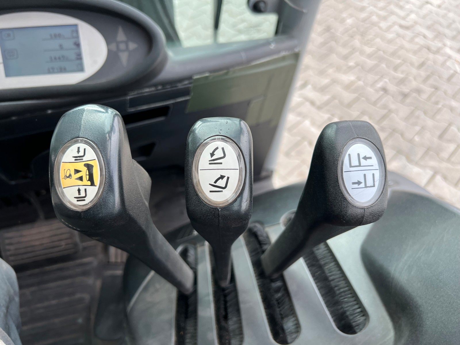 Fahrzeugabbildung Still RX 20-14 / Triplex: 4,3m / 1.447h / SS / 03.2020