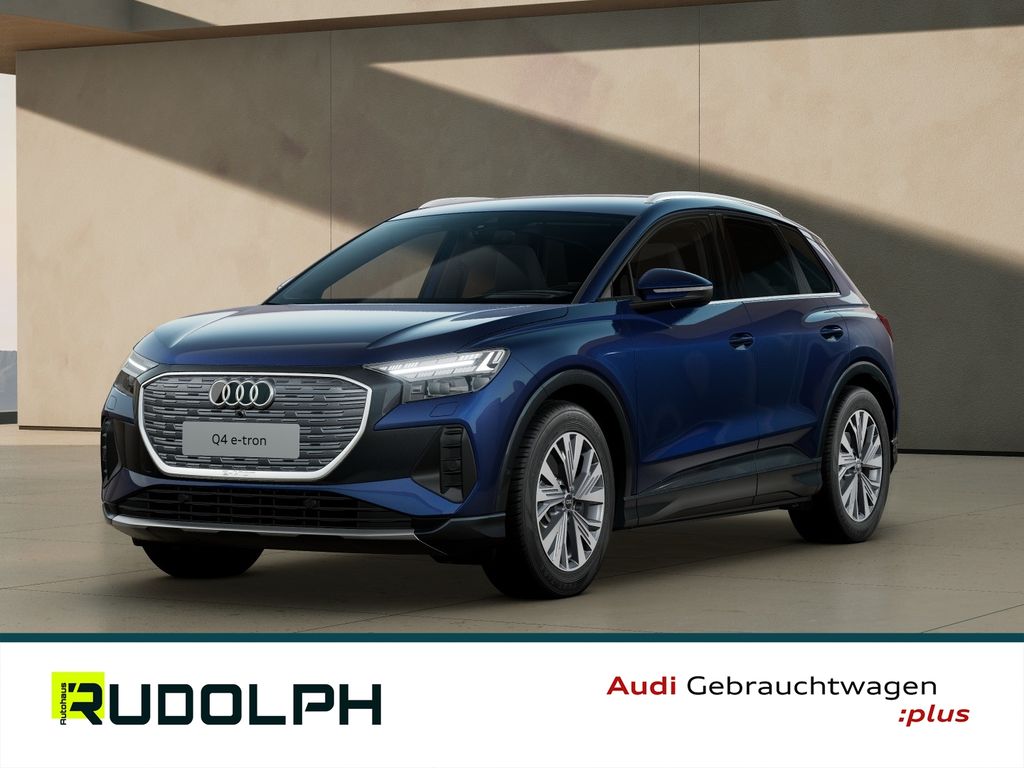 Audi Q4 45 210 kW advanced MATRIX ACC NAVI AHK KAMERA