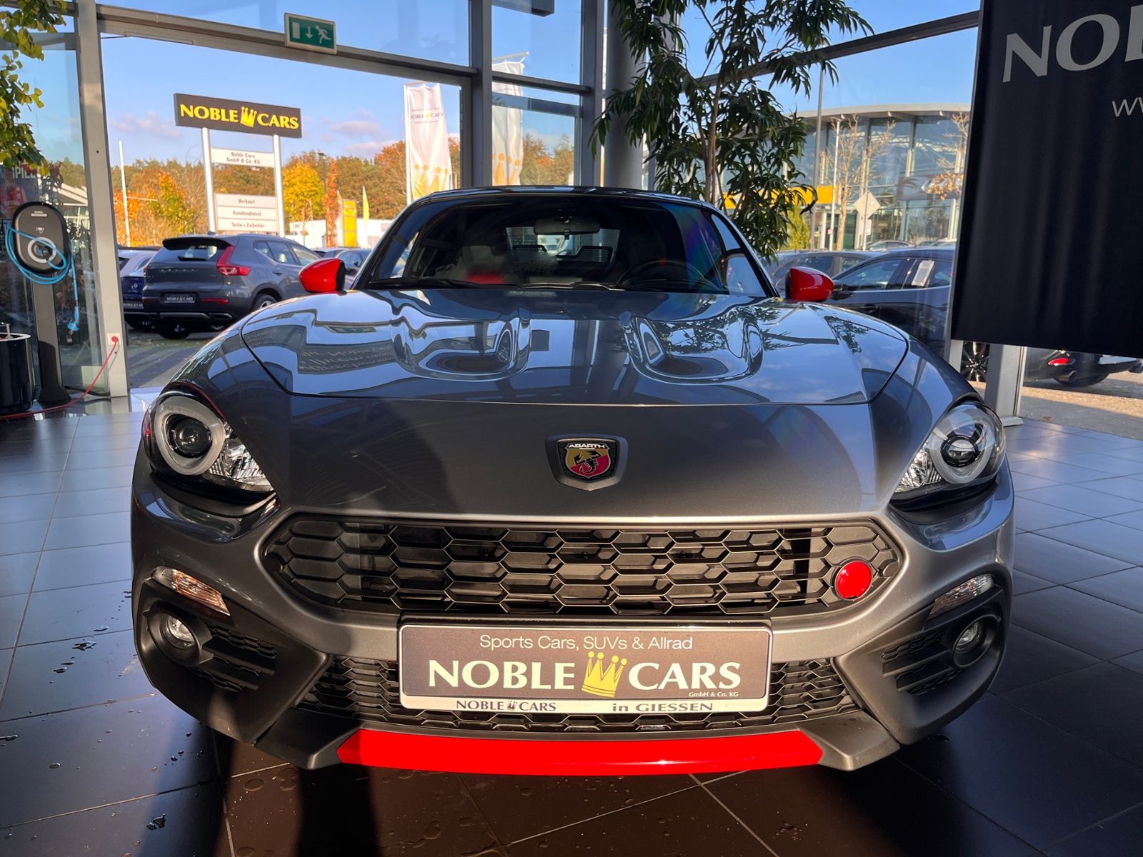 Fahrzeugabbildung Abarth 124 Spider  BOSE LEDER ALU
